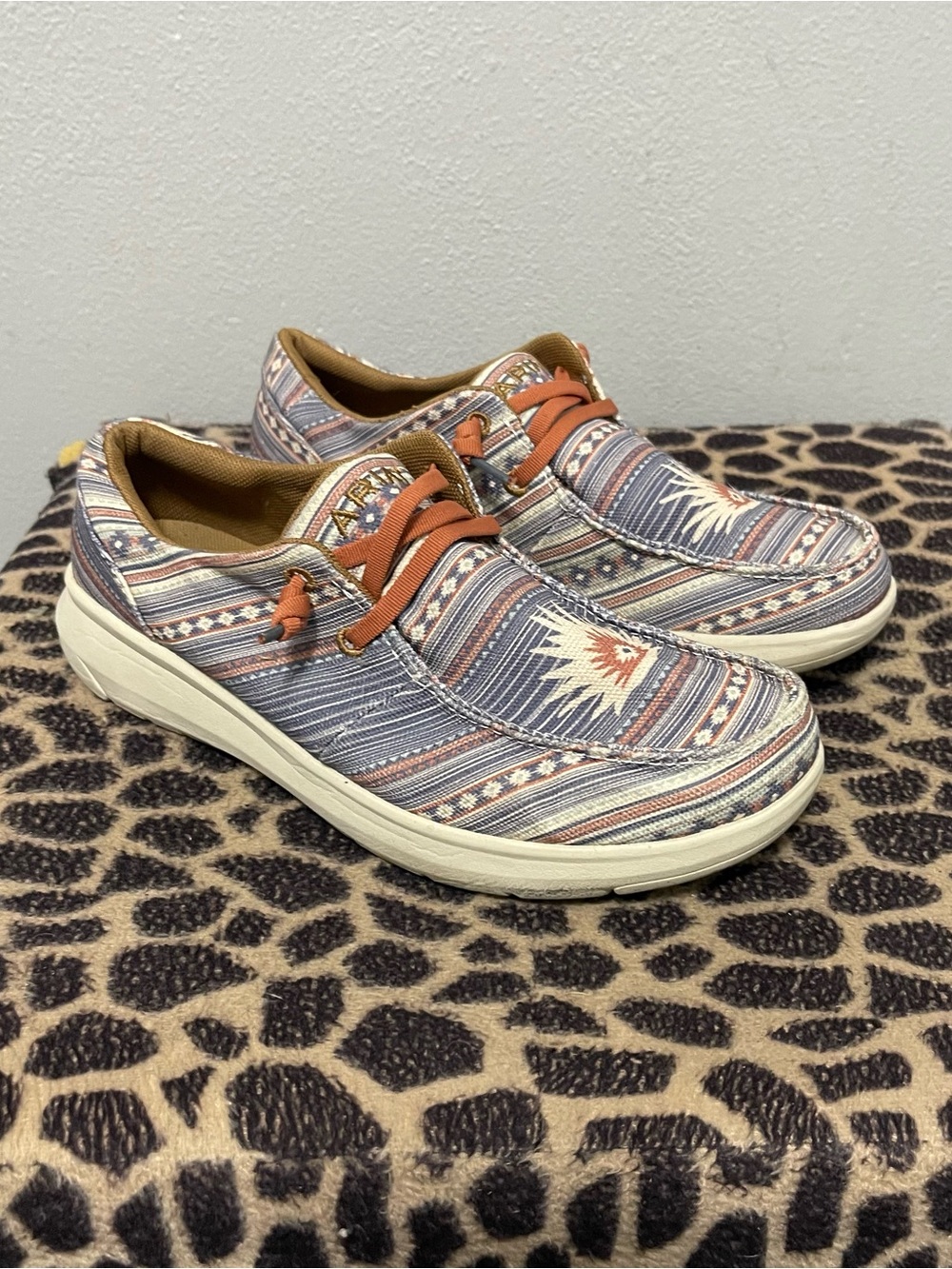 Ariat Hilo Sendero Southwestern Slip On Shoes Blue Casual Rodeo Womens 7.5